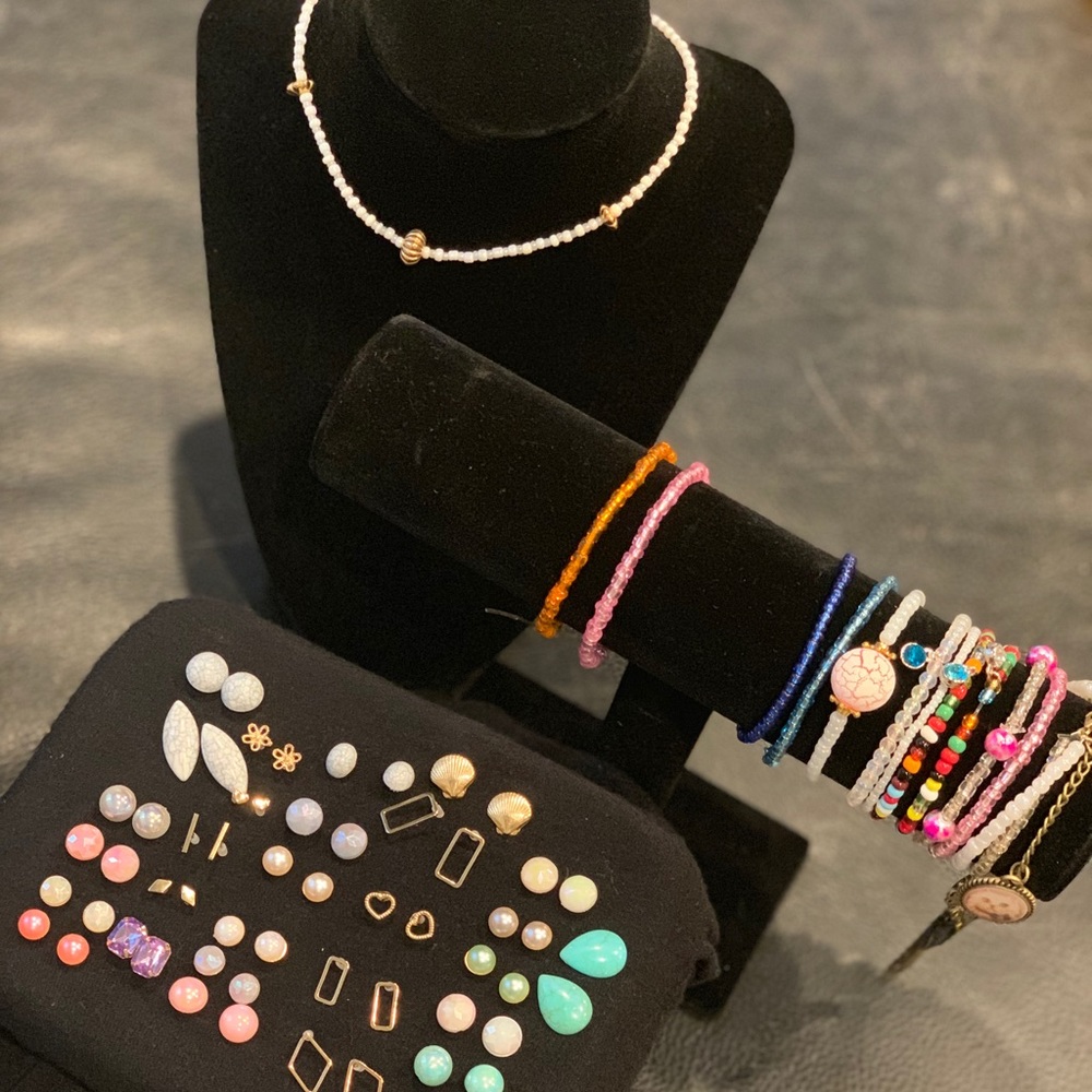 Home made earring, bracelets & neck choker